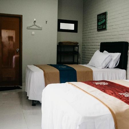 Argya Guesthouse Yogyakarta Exteriör bild