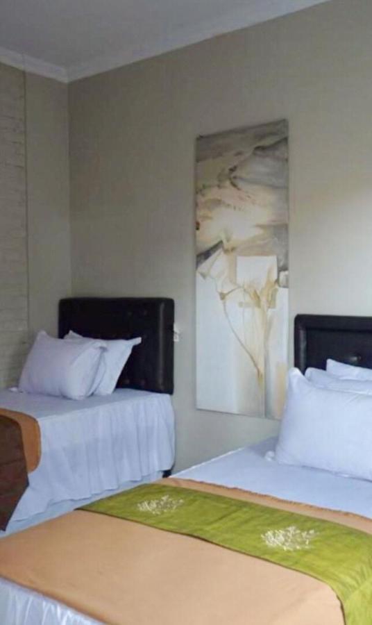 Argya Guesthouse Yogyakarta Exteriör bild