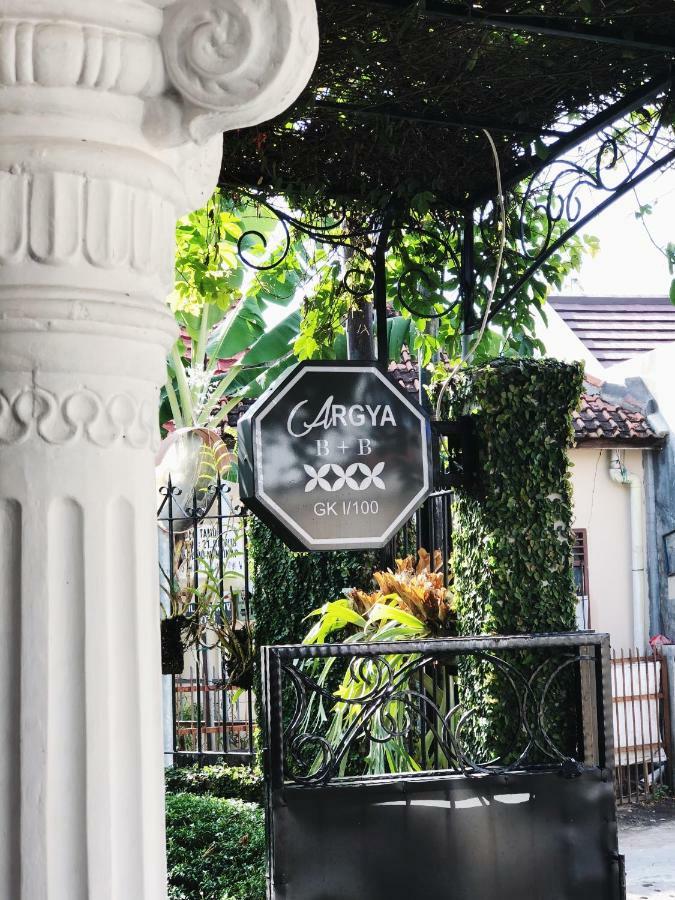 Argya Guesthouse Yogyakarta Exteriör bild
